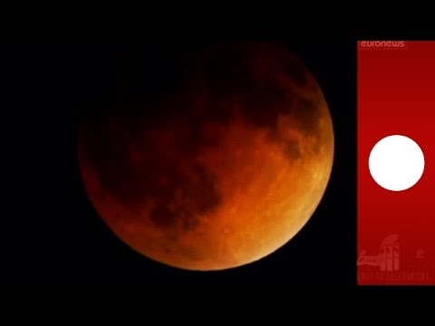 'Blood Moon' timelapse: Total lunar eclipse seen on April 15