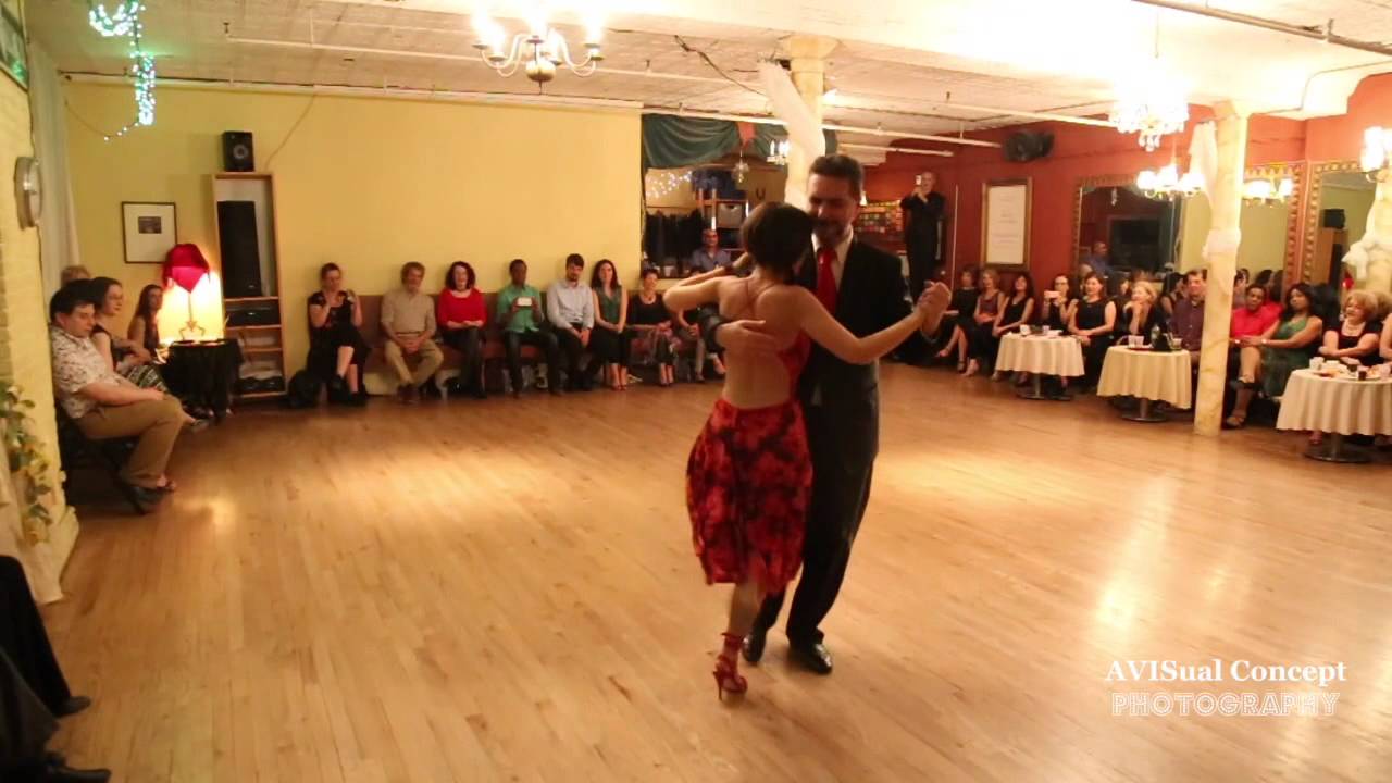 Gustavo Benzecry Sabá & Maria Olivera Milonga Domingo Tango March 6 2016