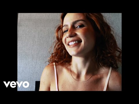 Carol Biazin - A Gente Só Conhece Quando Termina