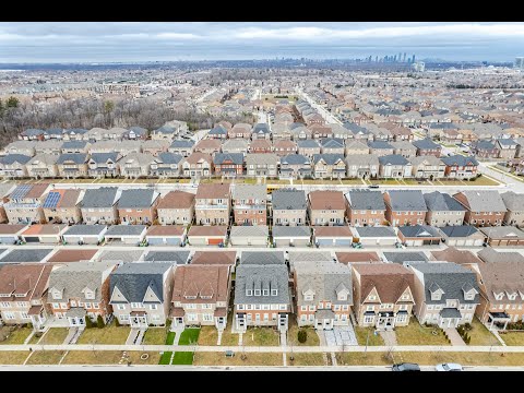 5447 Festival Drive, Mississauga Home for Sale by Cheryllyn and Loretta Flower