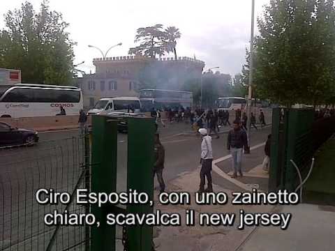 Ciro Esposito, il blindato della polizia vicino al luogo degli spari