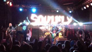 Soulfly - World Scum (Live) Feat. Travis Ryan of Cattle Decapitation