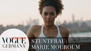 Marie Mouroum: Wie arbeitet eine Stuntfrau? | VOGUE Business | VOGUE Germany video