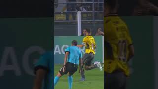 ⚽️⭐ #GABIGOL DÁ O NOME E MARCA O PRIMEIRO PELO #SANTOS! #SUDAMERICANA