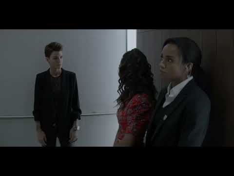 Batwoman 1x3 - Kate & Sophie part 1