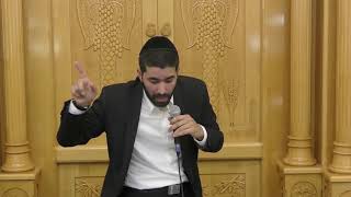 לֹא רָעָב לַלֶּחֶם וְלֹא צָמָא לַמַּיִם כִּי אִם לִשְׁמֹעַ אֵת דִּבְרֵי יְהוָה.