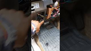 D.I.Y...Fix Rapid Turn Signals on 01' Yukon Replace Turn Signal Flasher