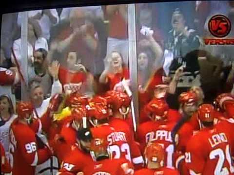 Darren Helm scores overtime goal to win Western Conference final for Detroit Redwings 2009.