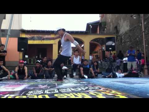 Dedos amarillos vs Elegangsterz (christmas battles jam)