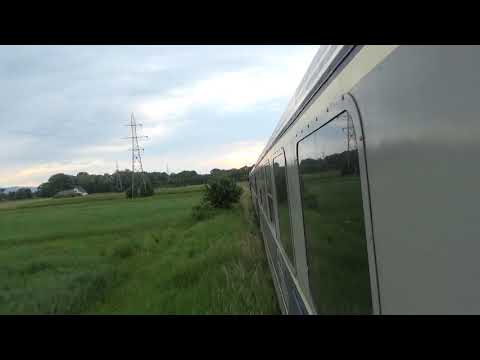 Vedere din trenul R5627 la intrare în Horodnic de Jos (27.06.2021)