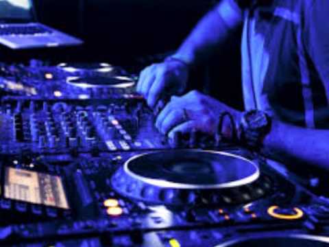 MC DELANO E LG MEDLEY BAILE DA ESKINA DJ DELANO