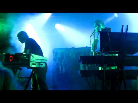 Villa Nah - Ways To Be (Live @ Klubi 4.9.2010)