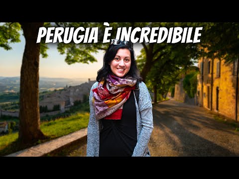Let's explore PERUGIA for the first time! ITINERARY by walk in the city center
