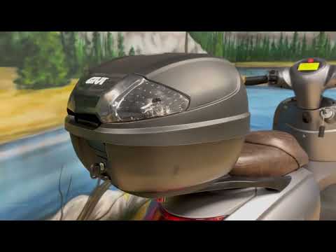 Inoa Sli6 TopCase Montage (GIVI Monolock)