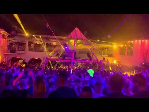 Marco Carola played "Davide Mentesana - Dub Purple" at Villa Delle Rose in Riccione