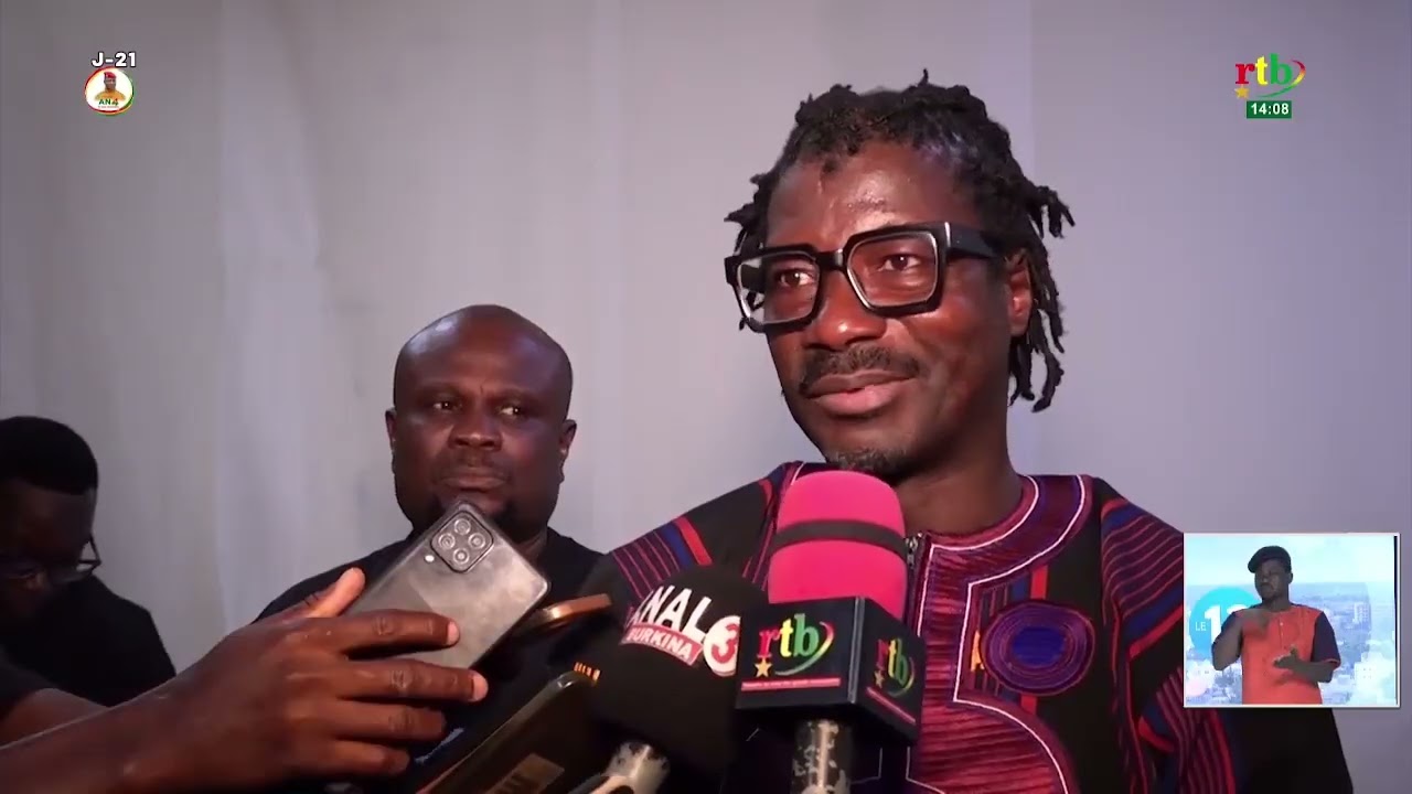 Culture : Le rappeur Burkinabè Frère Malkhom dédicace son quatrième album baptisé « Rap Patrimoine »