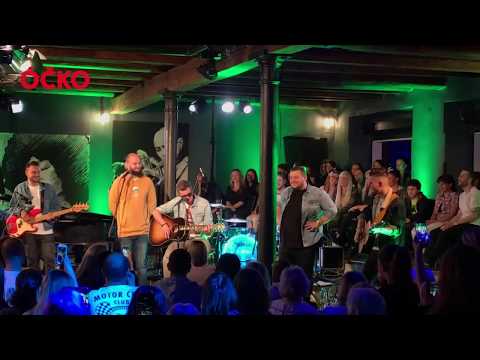 Překvápko večera! Kazma se objevil na stagei a zpíval Cizí zeď s Jakubem Děkanem.