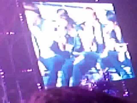[Fanccam] 091128 Super Junior "Our Love" @ Super Show II in Bangkok