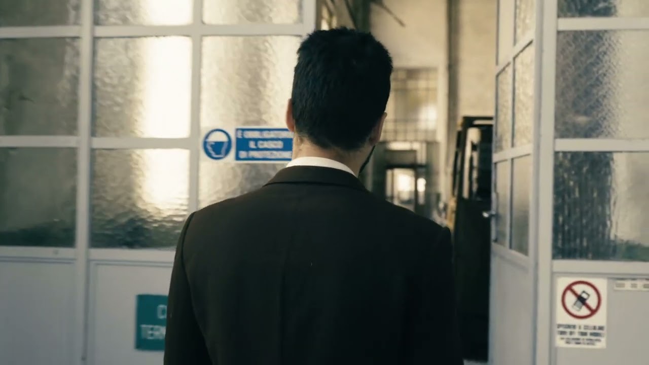 L'Ombra del Gigante OFFICIAL TRAILER