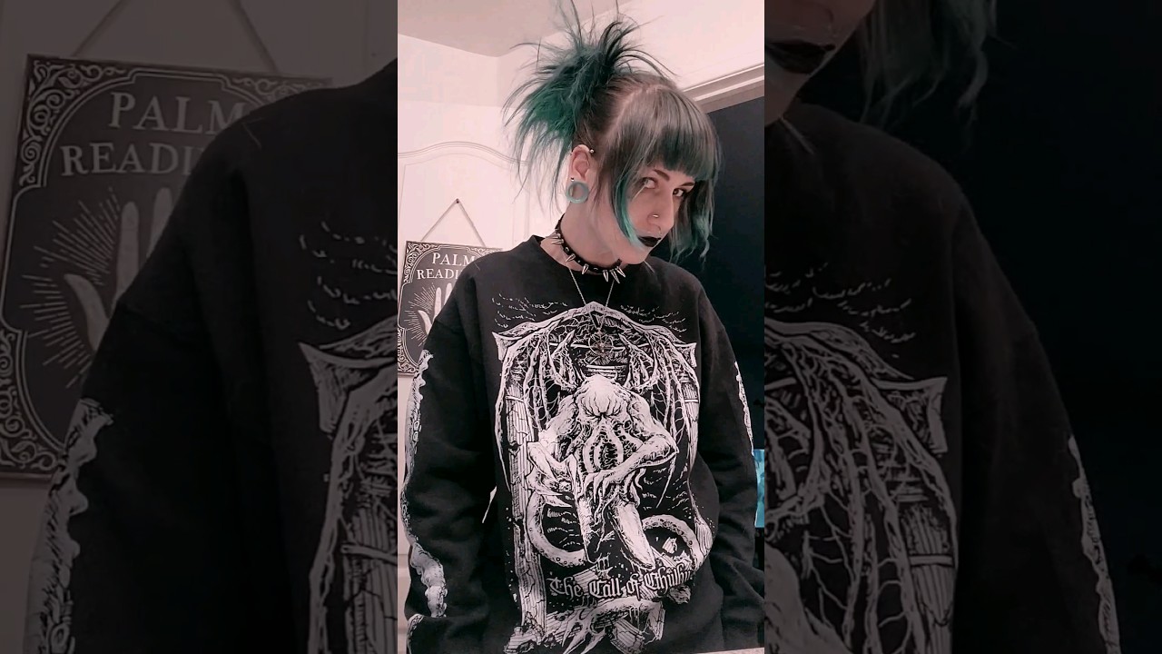 Simple ALT hairstyle 💙 #alternative #hairstyle #dyedhair #beauty #metal #goth #shorts