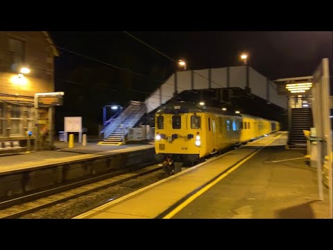 Class 37 pushes Network Rail UTU through Uddingston - 31/07/2020