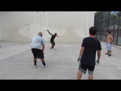 Pomonok Park - Steve's Out Of The Hat - David & Vincent vs Brandon & Joey -Handball Social 8.27.2022