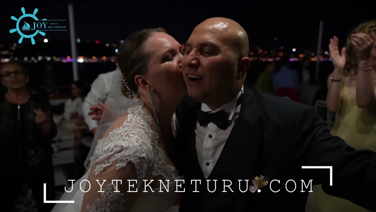 Joy Tekne ile Boğaz’da Teknede Düğün Hizmeti