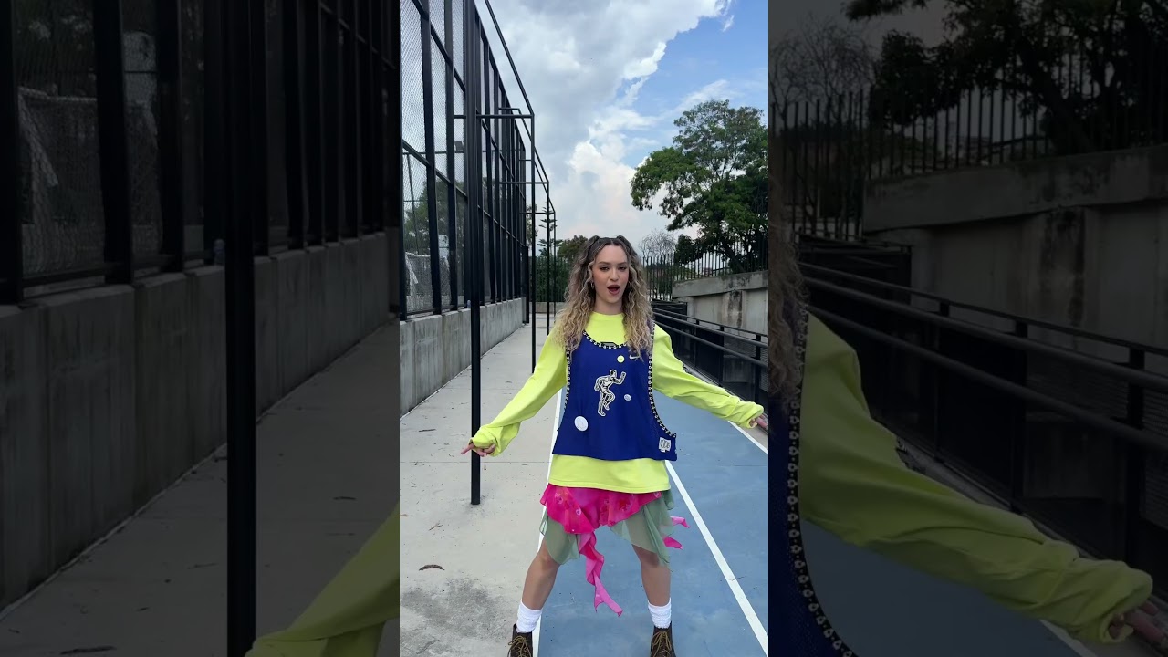 @daniela_avanzini you’re our best view 🌇#KATSEYE #KATSEYE_Debut