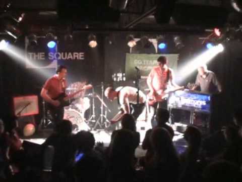 The Feelmores - Straight Laced (Live at The Square, Harlow)