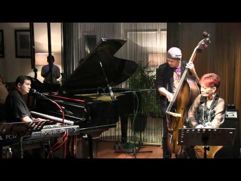 Idang Rasjidi Trio ft. Margie Segers - Come Together @ Mostly Jazz 25/01/12 [HD]
