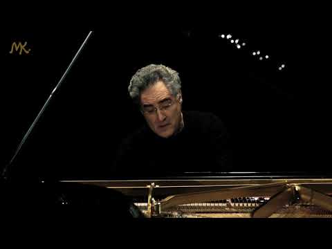 Matthias Kirschnereit - Domenico Scarlatti Sonata in D minor (L.366)