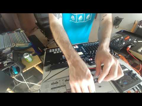 ACIDTAB - Acid Redux [LIVE] (Techno w/ BlackBox, Pyramid, TB-03, TR-8)