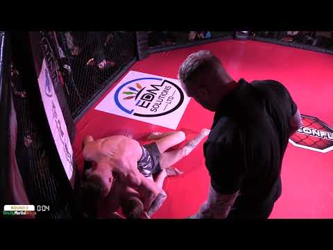 Ciaran Maskey vs Johnny Thompson - Cage Conflict 9: Heavy Artillery