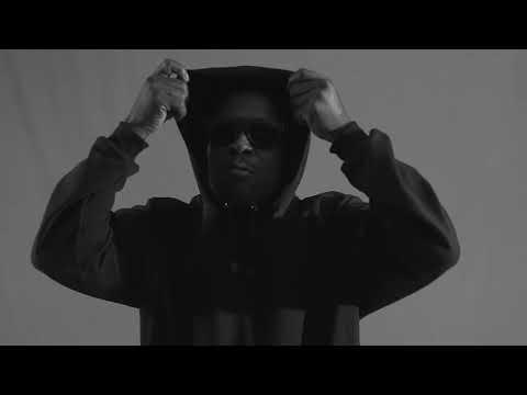 Z'África Brasil ‐ Resistentes | Vídeo clipe oficial / Dois Neguin Filmes 2022.