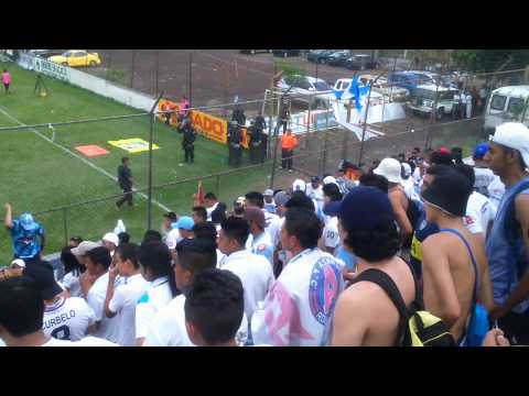 "Ultra Blanca - Movelo ultra - Alianza F.C." Barra: La Ultra Blanca y Barra Brava 96 &bull; Club: Alianza