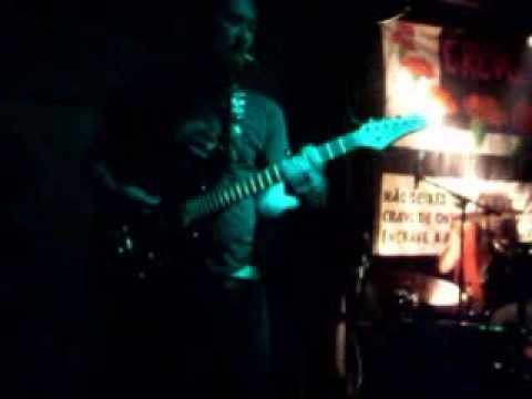 Trashbaile PortoRio Empire State Destroying