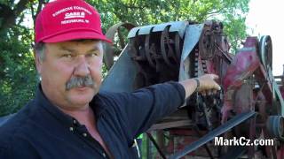 preview picture of video '1915 Belle City threshing machine'