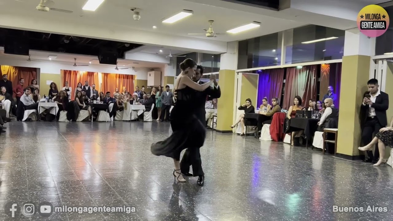 Carla Rossi y José Luis Salvo  - Milonga Gente Amiga -  2022 (2 de 3)