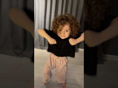 Motorcycle dance 😁✨ #dance #motorcycle #penqueen #neafeas #cute #shortvideo