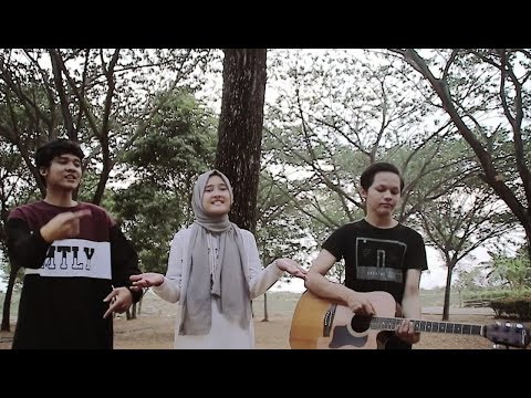 Can't Take My Eyes Off You - Cover Accoustic + Beatbox Deny Reny Ft Ical