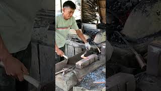 Download lagu Pembuatan arit rumput oleh pengrajin pandai besi tradisional #medievalblacksmith #alatpertanian mp3 Download lagu Pembuatan arit rumput oleh pengrajin pandai besi tradisional #medievalblacksmith #alatpertanian mp3