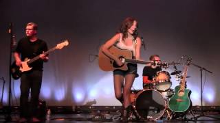 The Bees (Lee Ann Womack-Natalie Hemby Cover) - Mia Bergmann Live
