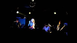 Queenadreena - live London 15-09-2004