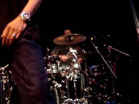 Chali 2na of Jurassic 5, Loks Shit Down..  Live @ CARGO, Wed 2 Dec 2009