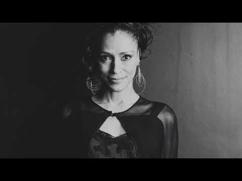 Pamela Fernandez Fashion