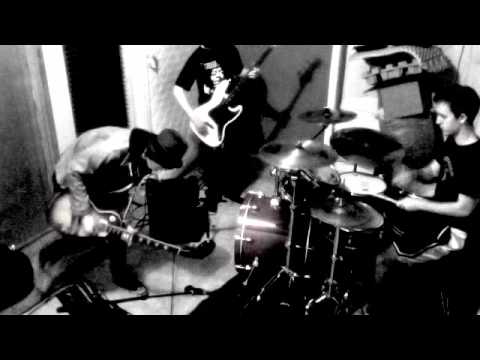 High Class Trash - Hurt