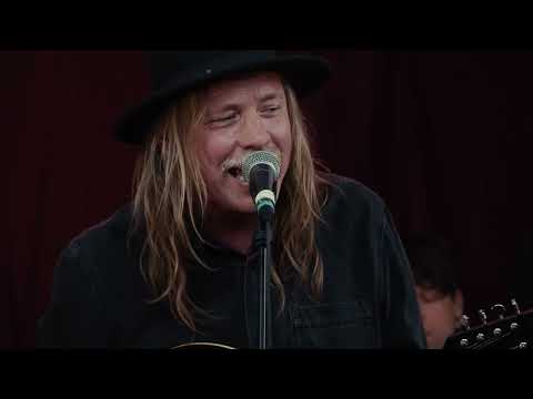 Friska Viljor - On And On