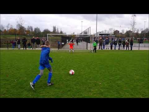 2017 11 18 Competitiewedstrijd 8 Penalty's Zwervers JO11 6
