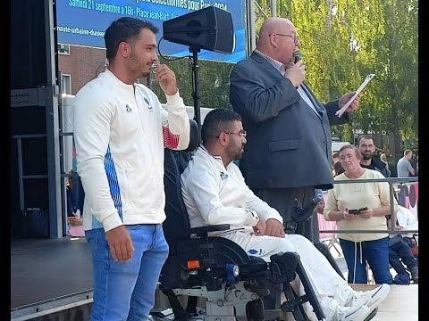 Haltérophilie : Romain Imadouchène évoque son numéro avec Philippe Katerine à la Grande Parade