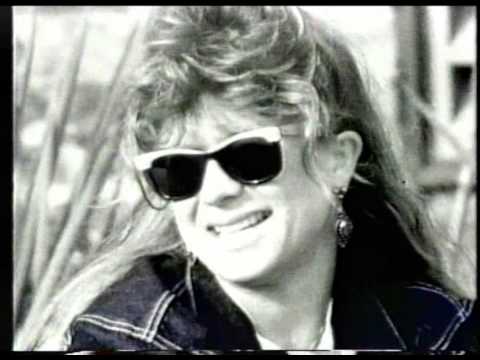 The Vibrators - Halfway To Paradise (Official Video)